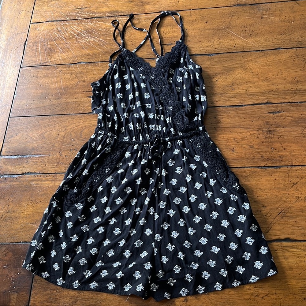 Black and white small target romper